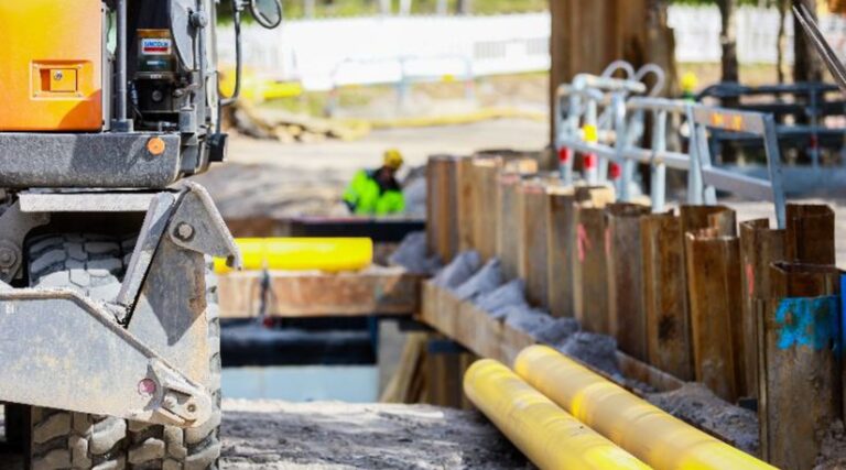 uuden kantaverkon 400 kilovoltin kaapeliyhteyden rakennustyöt